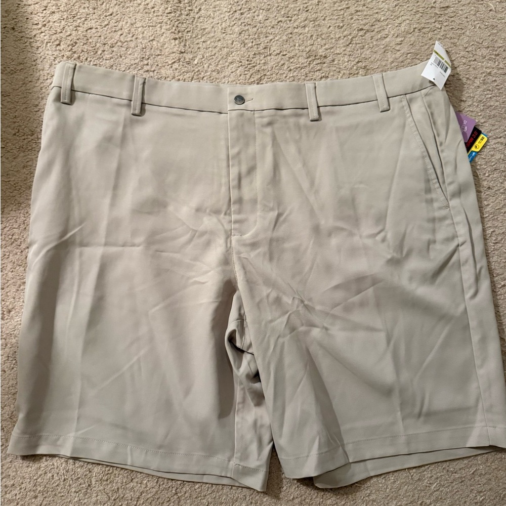 Callaway Men's Light Tan Flat Front Shorts